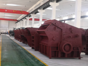 反擊式破碎機(jī)的破碎原理、結(jié)構(gòu)特點(diǎn)及應(yīng)用