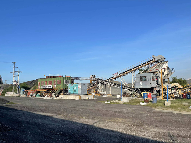 破碎機(jī)日常清理工作是延長設(shè)備使用壽命的有利因素 1 破碎机日常清理工作是延长设备使用寿命的有利因素 - 破碎机厂家(images 1)