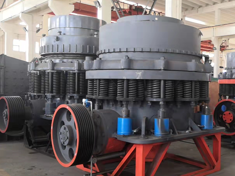 圓錐破碎機(jī)工作時需要注意的事項 1 圆锥破碎机