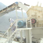 反擊破錘板結(jié)構(gòu)優(yōu)化:反擊式破碎機(jī)錘板的優(yōu)化方法與分析 2 反击式破碎机处理物料的三种破碎机理