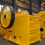 制砂生產(chǎn)線的場地具備哪些條件 2 颚式破碎机的用途和特点